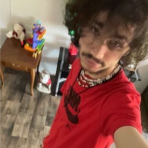 Meet your Posher, Justin